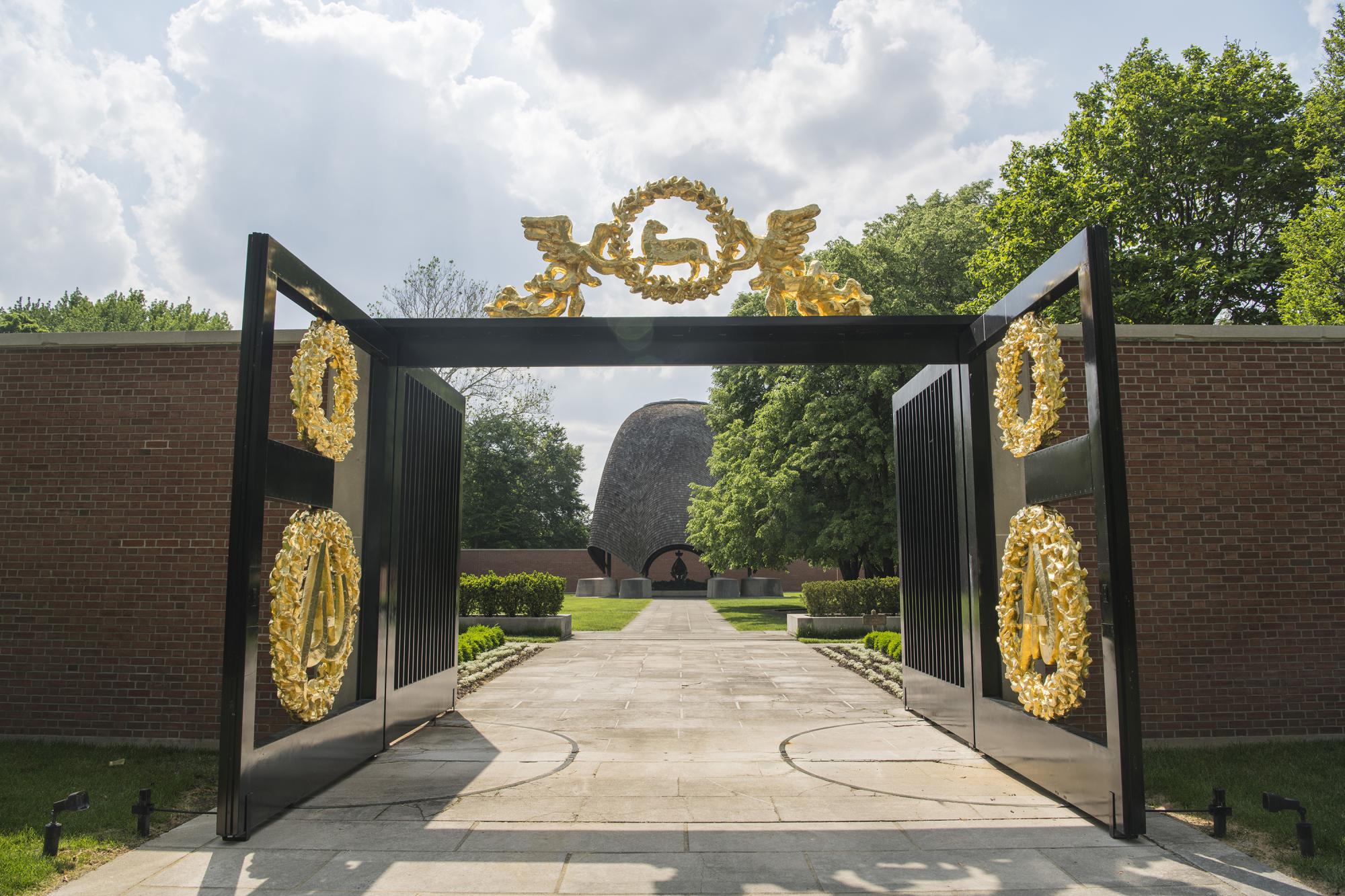 Evansville Indiana New Harmony e is for everyone